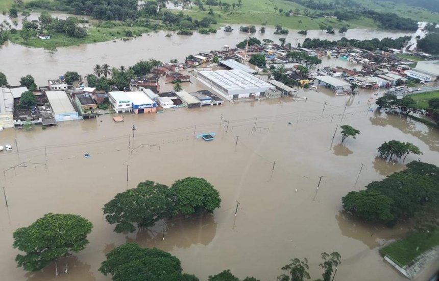 [Petrobras aprova doação de R$ 4,3 milhões para apoio a famílias atingidas pelas enchentes em MG e na BA]