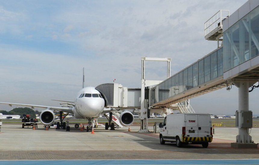 [Governo aprova planos de privatização de 16 aeroportos, incluindo Congonhas]