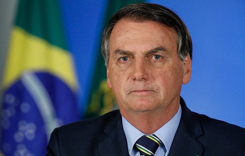 [Visando as eleições, Bolsonaro quer congelar preços de combustível e de gás]